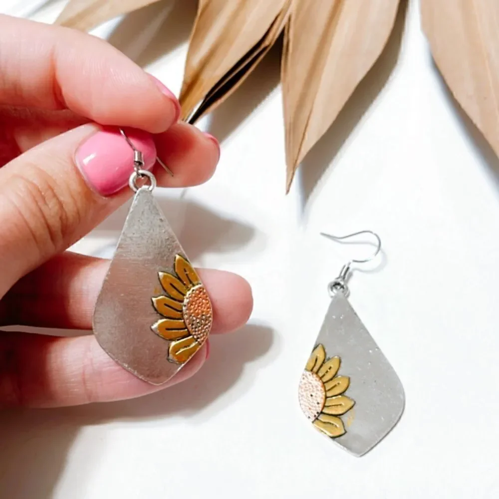 Sunflower  dangle  earrings S350